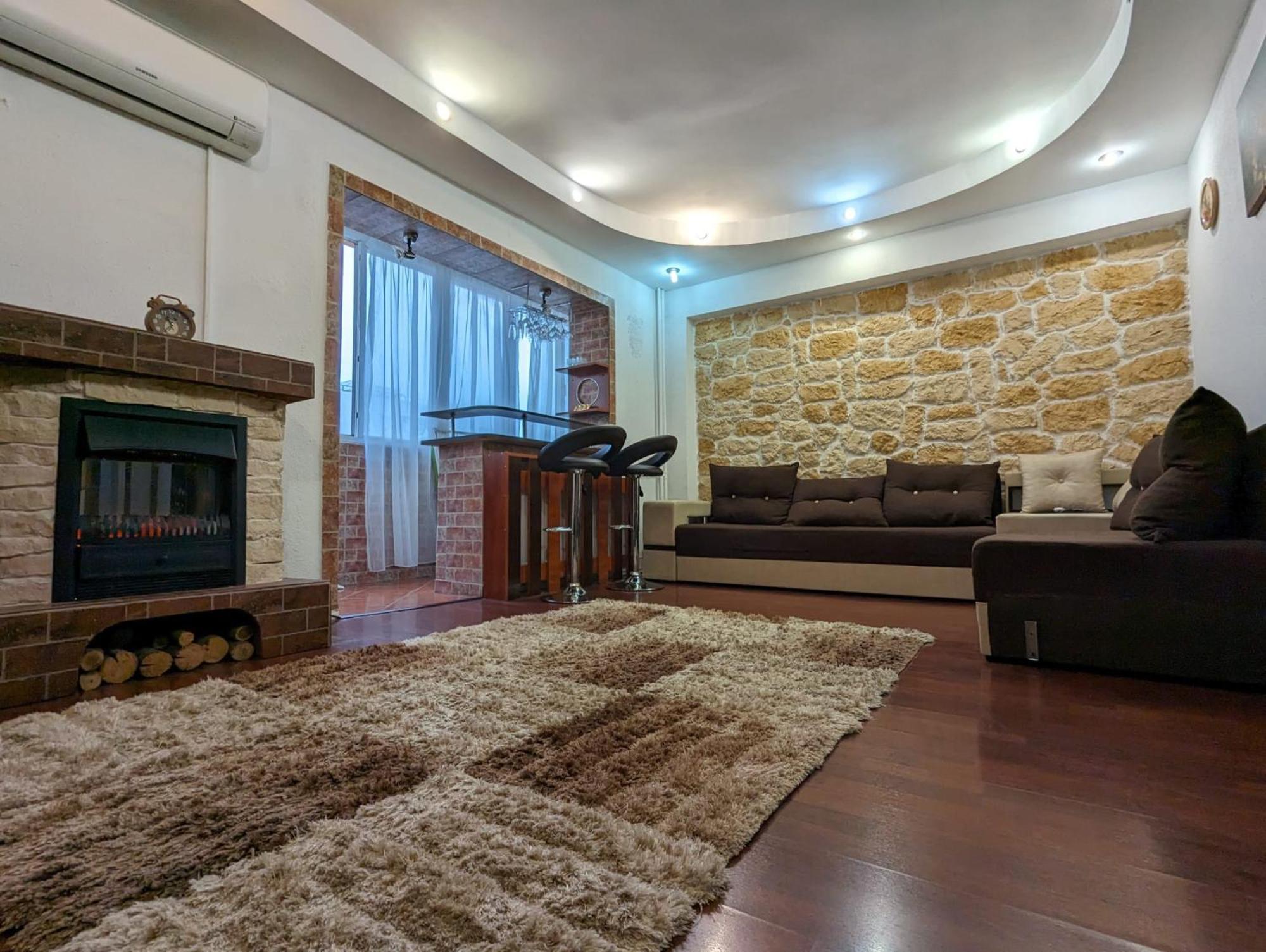 Modern Oasis With A Cozy Fireplace Your Stylish Apartment Minutes From Downtown Bucarest Extérieur photo